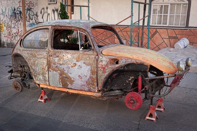 Remove That Old Car From Your Driveway and Make Money While Doing so